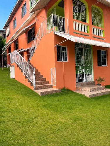  2 Bedroom  Houses Rose Mount Gardens 