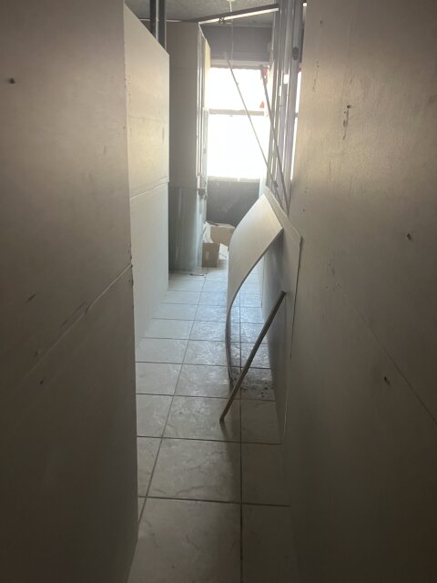 ? COMMERCIAL SPACE FOR RENT ?