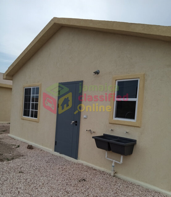 2 Bedroom House