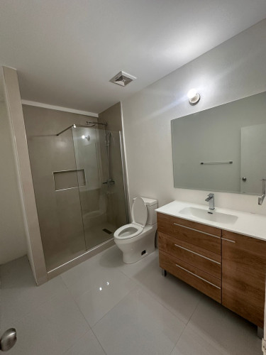 2 Bedroom 2 Bathroom Apartment
