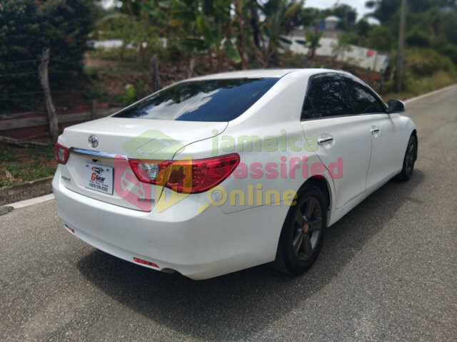 2012 Toyota Mark X
