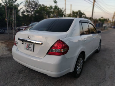 Nissan Tida