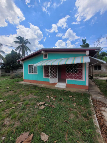 Country Living! 2-Bedroom House On Large Property