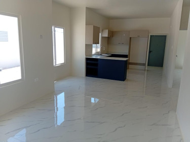 Move-In Ready 2 Bedrooms in Coral Springs