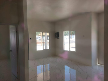 Move-In Ready 2 Bedrooms in Coral Springs