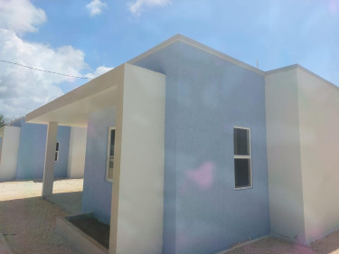 Move-In Ready 2 Bedrooms in Coral Springs