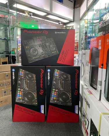 Pioneer XDJ XZ , Pioneer DJ DDJ-REV7/ Pioneer DDJ 