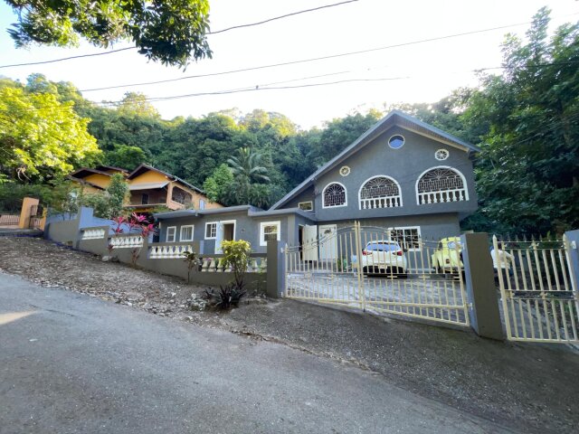 House For Sale| Widcombe Road, St. Andrew Houses Kingston