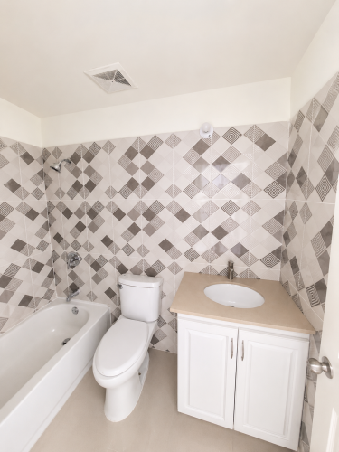 3 Bedrooms 2.5 Bathrooms With Carport In Portmore 