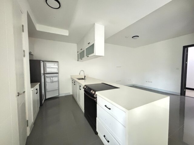 Modern 1 Bedroom Apartment On Wellington Drive