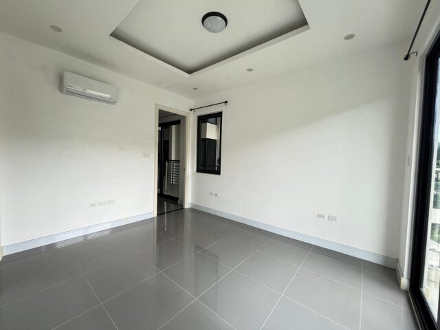 Modern 1 Bedroom Apartment On Wellington Drive