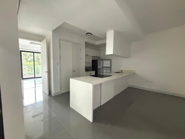 Modern 1 Bedroom Apartment On Wellington Drive