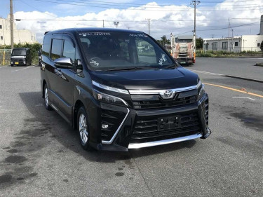 2020 TOYOTA VOXY