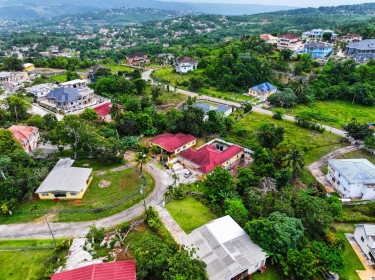 5 Bedrooms 5 Bathrooms Investment Property