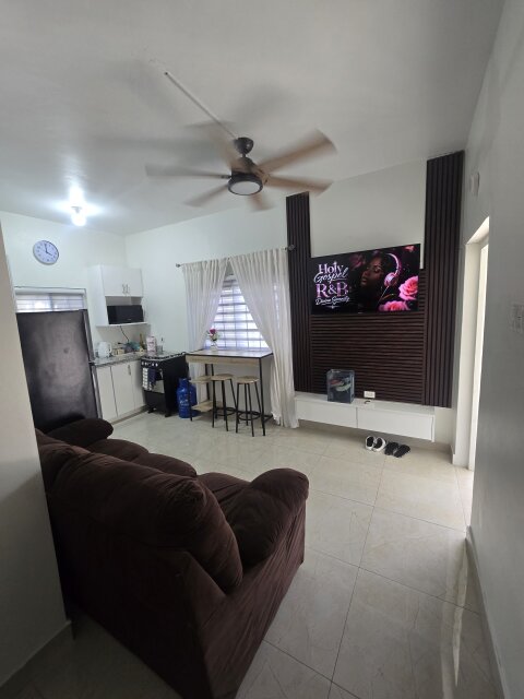 MacViews Apt Airbnb Rental Luxurious 1bedroom