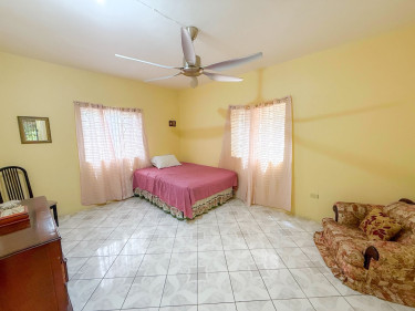 4BED 3 BATH HOUSE FOR SALE 