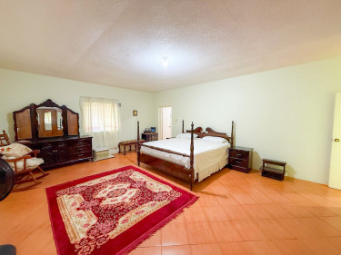 4BED 3 BATH HOUSE FOR SALE 