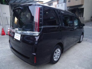 Toyota  Noah