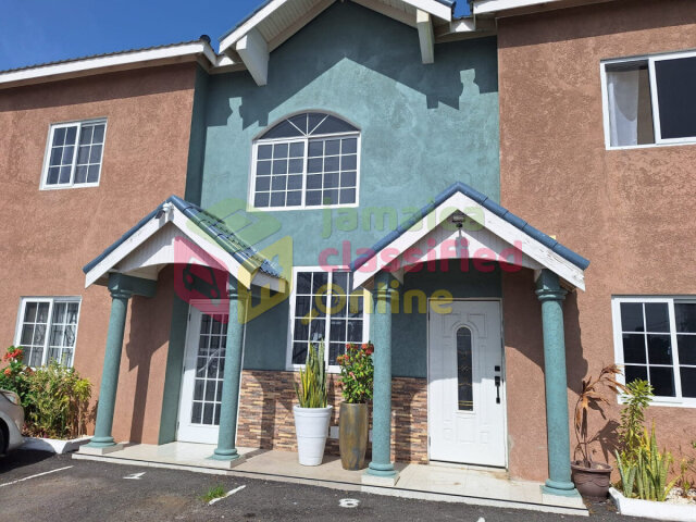 Spacious 3 Bedrooms With Modern Features Apartments Hampton Green