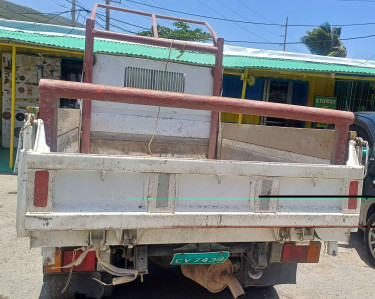 ISUZU 2005 Truck