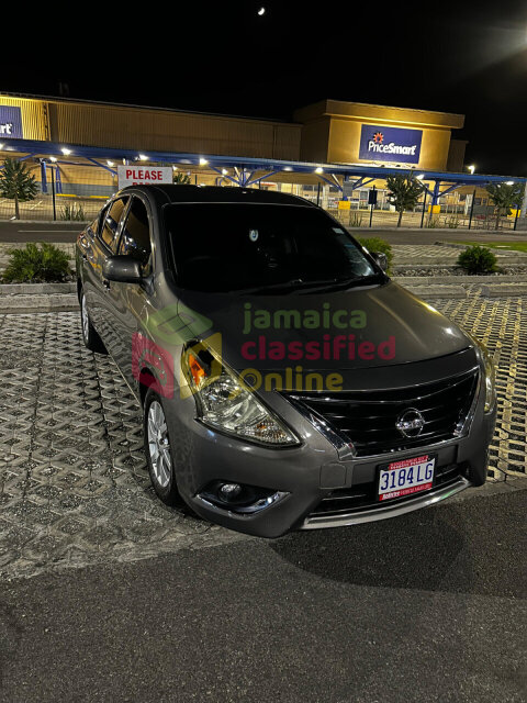 2015 Nissan Versa For Rent