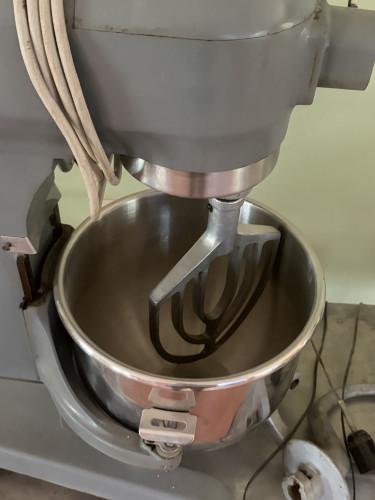Working Hobart A200 Commercial Mixer (20 Qt)