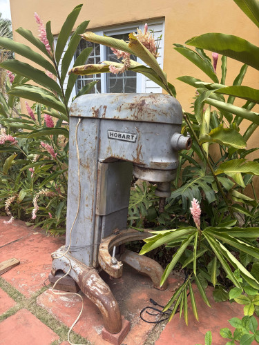 Working Hobart H-600 Commercial Mixer