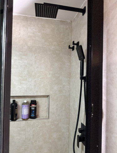 Updated 1 Bedroom Studio Near New Kingston