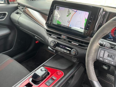 2022 Nissan  Aura