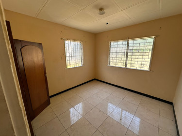 3 Bedroom Greendale's Safe Haven