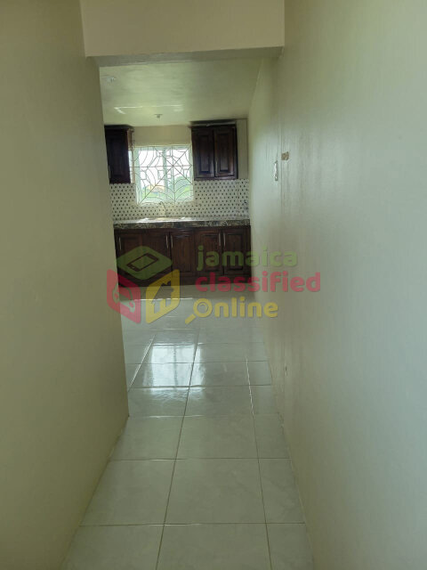 3 Bedrooms Apartment