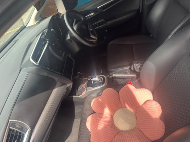 HONDA FIT HYBRID 
