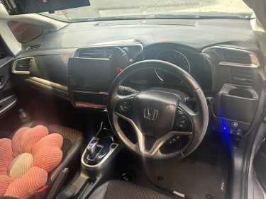 HONDA FIT HYBRID 
