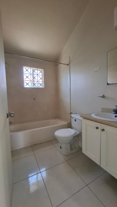 2 Bedroom 1 Bathroom _ Fully AC 