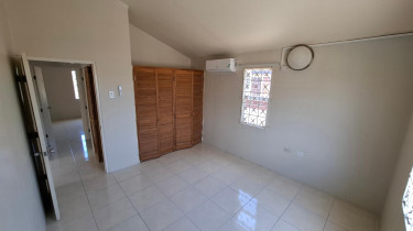 2 Bedroom 1 Bathroom _ Fully AC 