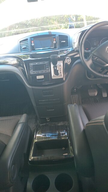 Newly Imported Nissan Elgrand V6