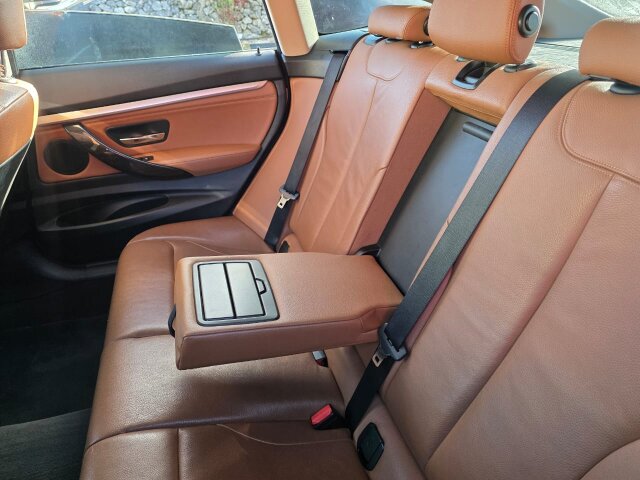 BMW320i GT Luxury