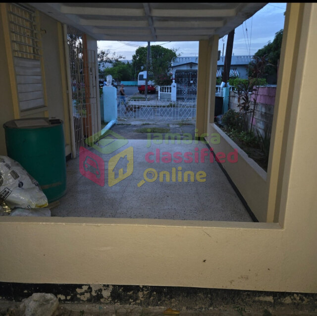 2 Bedroom House