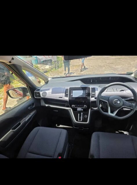 Newly Imported 2017 Nissan Serena Hybrid