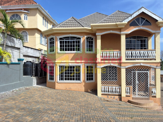 Modern 2 Bedrooms Apartments In Mandeville