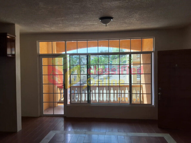 Modern 3 Bedrooms Apartment In Mandeville