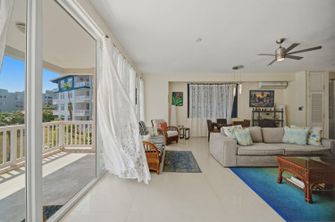 2 Bed, 2 Bath Resort Apartment/Villa