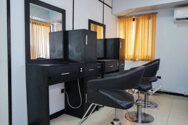 Hairdressing Booth