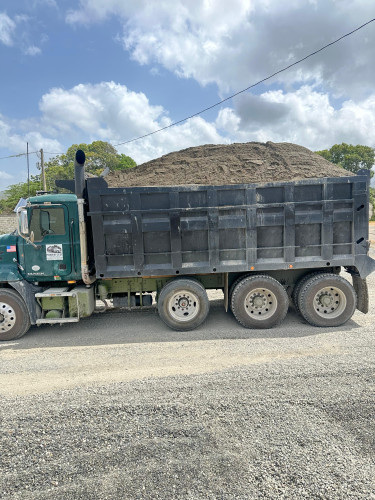2013 Mack Pinnacle 