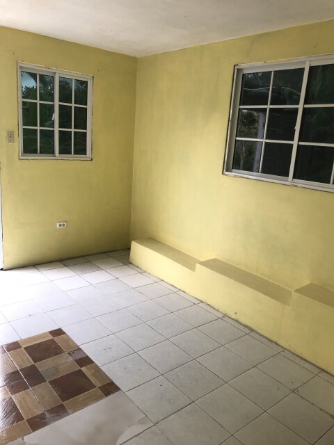 1 Bedroom In Great Condition
