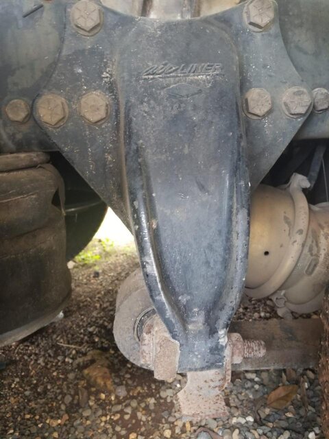 2000 Freightliner FLD120 Water Truck – J$5,000,000