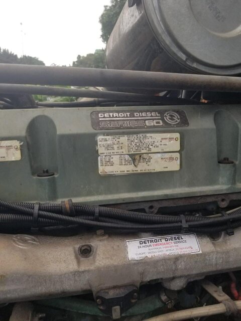 2000 Freightliner FLD120 Water Truck – J$5,000,000