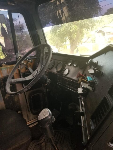 2000 Freightliner FLD120 Water Truck – J$5,000,000