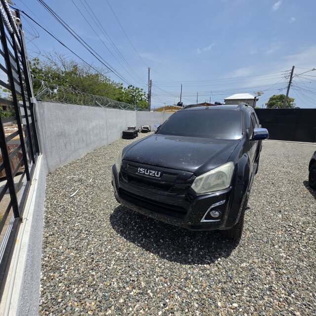 2019 ISUZU D-MAX