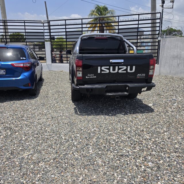 2019 ISUZU D-MAX